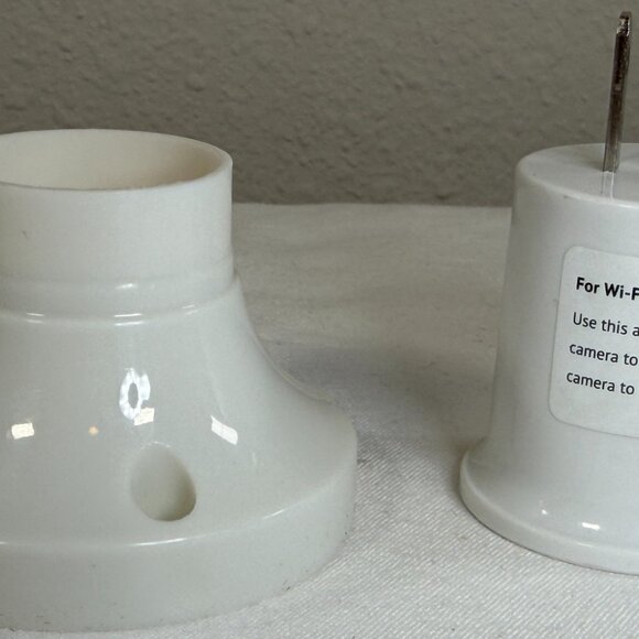 LaView Wi-Fi Smart Light Bulb L2 2K Security Camera Pan Tilt IP HD Cam (2-Pack) - Picture 12 of 14